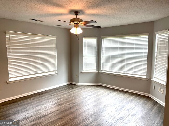 Building Photo - 101 Prattling Ct