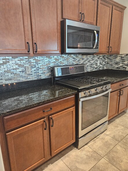 Building Photo - 10856 E White Sage Dr