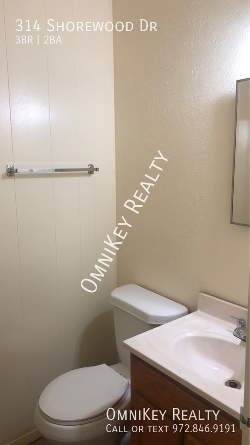 Building Photo - 314 Shorewood Dr