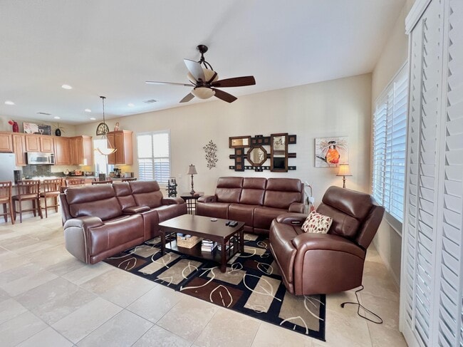 Building Photo - 40759 Calle Guapo