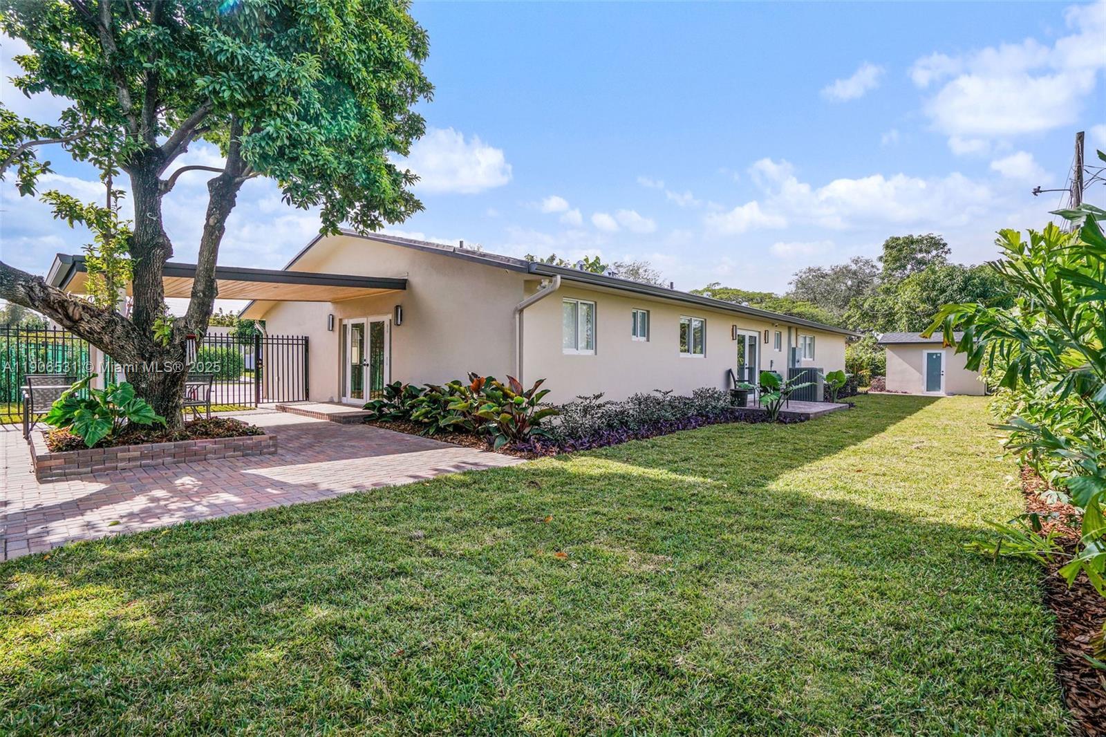 Building Photo - 6701 SW 49th Ter