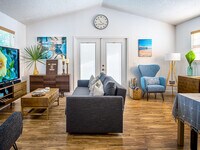 Building Photo - 22 Hybiscus Ave