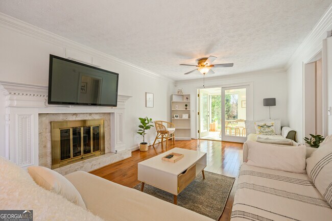 Building Photo - 1223 Settlebench Ln