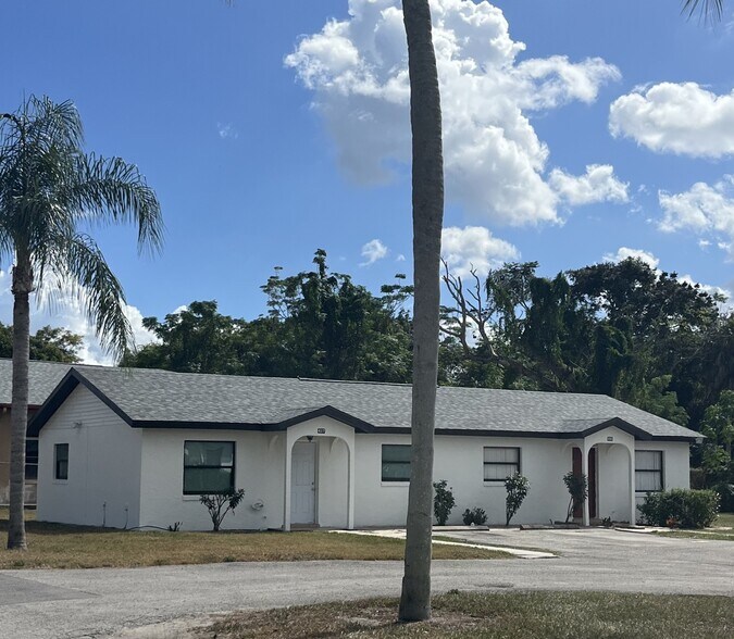 Front - 331 Blanco Ct