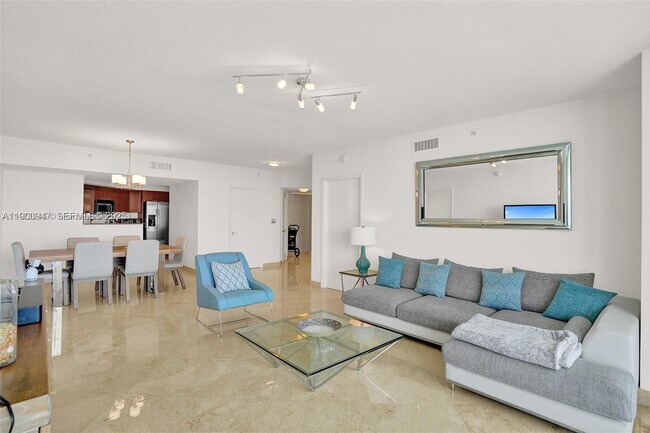 Building Photo - 16699 Collins Ave