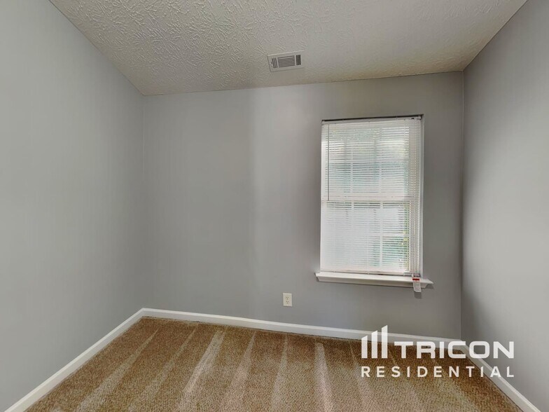 Building Photo - 529 McCain Creek Trail