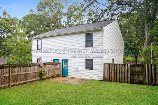 Building Photo - 619 E Horne St