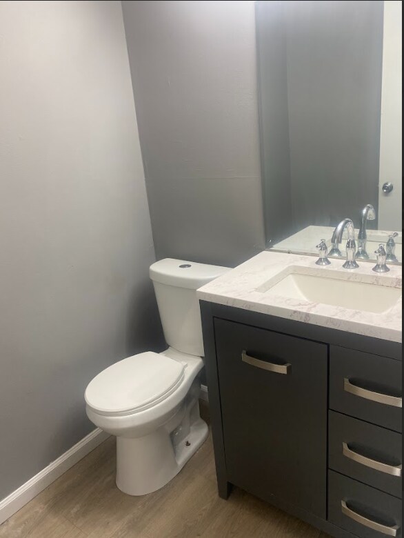 1/2 Bath - 216 Northport Hills Dr