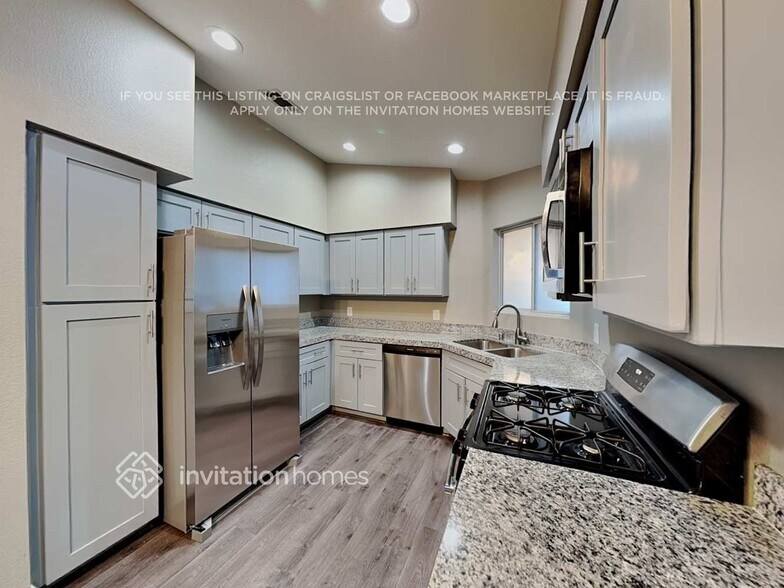 Building Photo - 1248 Pacific Terrace Dr