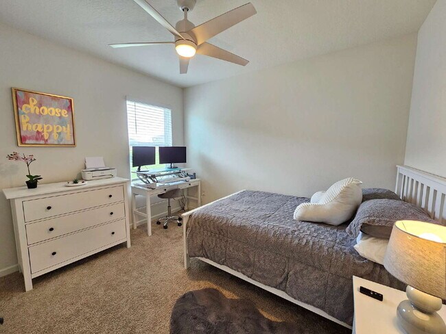 Building Photo - Relax in Rockledge