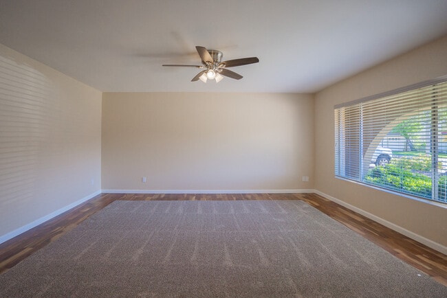 Building Photo - 1610 E Windjammer Way