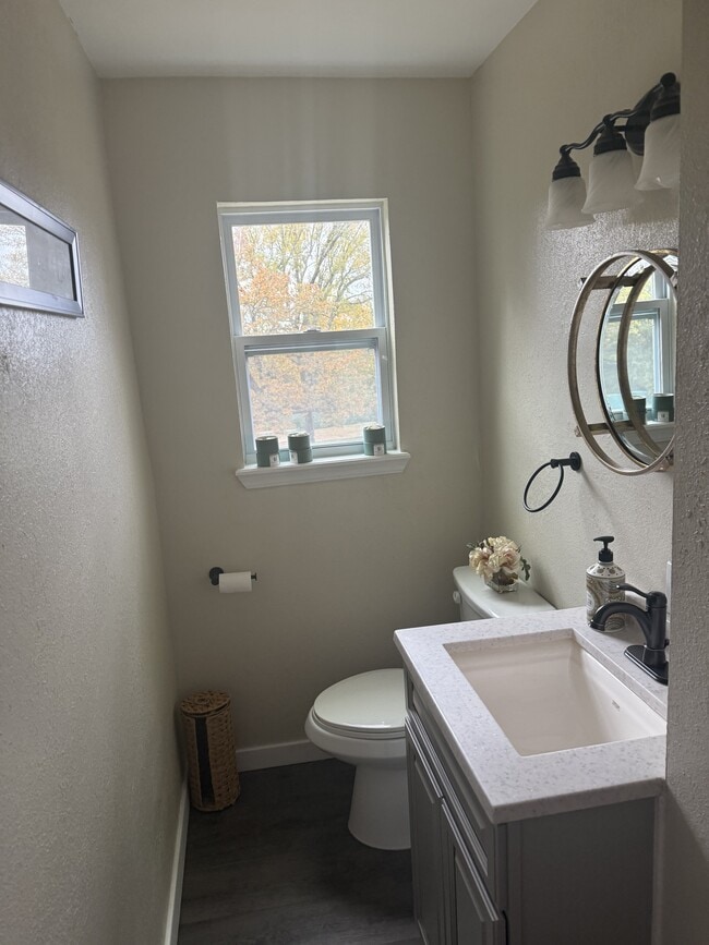 Building Photo - 2404 N Gray St