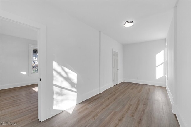 Building Photo - 2002 Valentine Ave