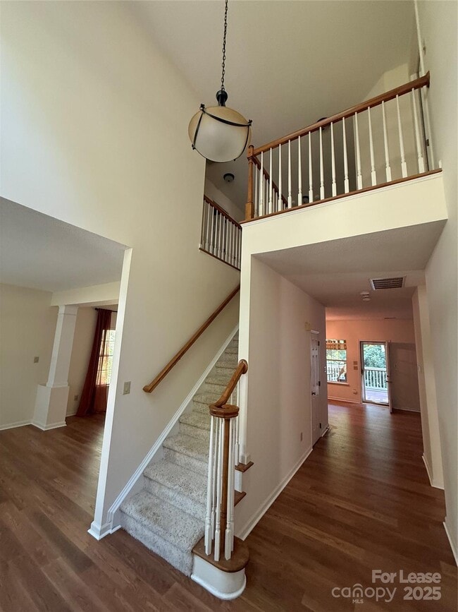 Building Photo - 9001 Warbler Ct