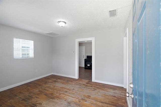 Building Photo - 2529 Shropshire St