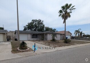 Building Photo - Section 8 available: 2/2 over 1048sf with ...