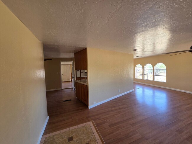 Building Photo - Queen Creek 3 bed / 2 bath on just under 5 Acres with private well! No HOA!