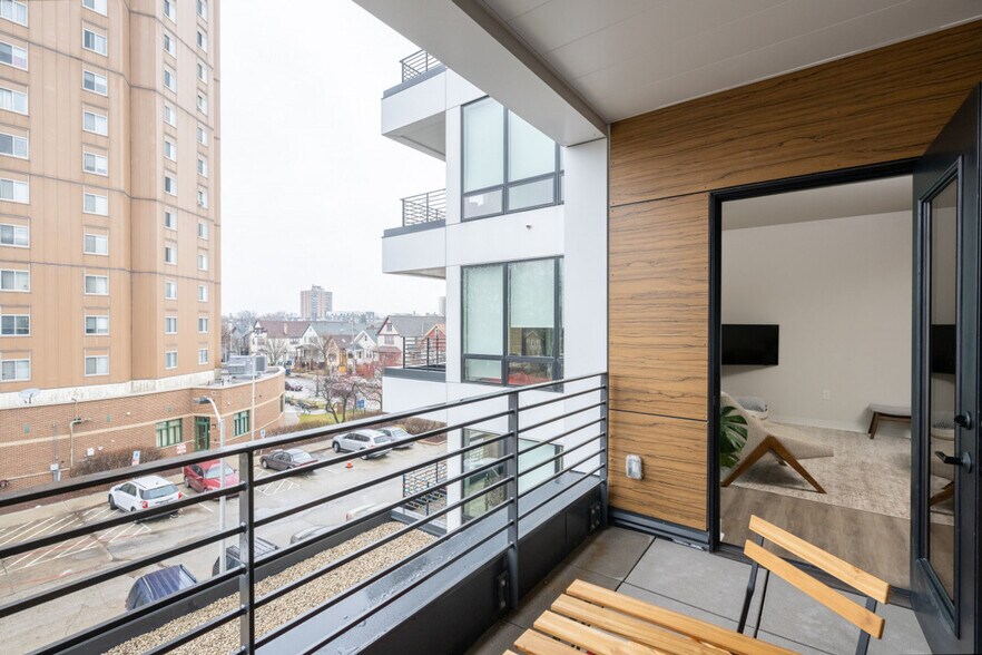 Building Photo - 1632 N Franklin Pl