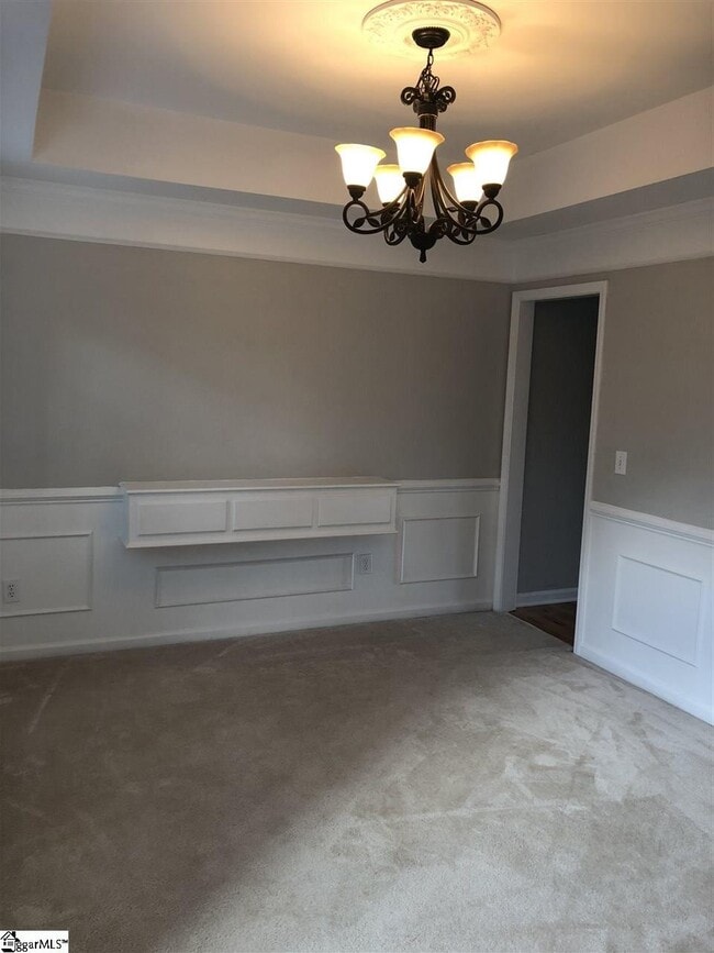 Building Photo - 4 Birchleaf Ln
