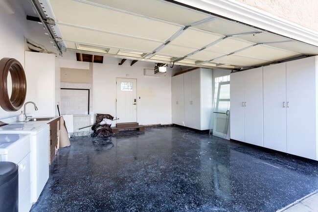 Building Photo - Upgraded Single Family Home in Allied Gardens!