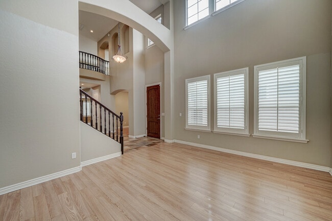 Building Photo - 8503 W Coyote Dr