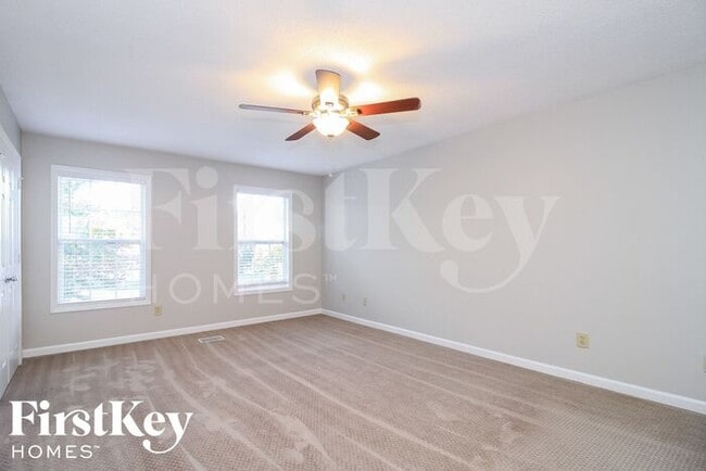 Building Photo - 125 Watercrest Ct