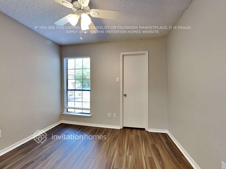 Building Photo - 1118 Sandalwood Ln
