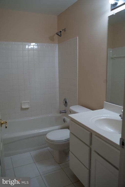 Building Photo - 43670 St Helena Terrace