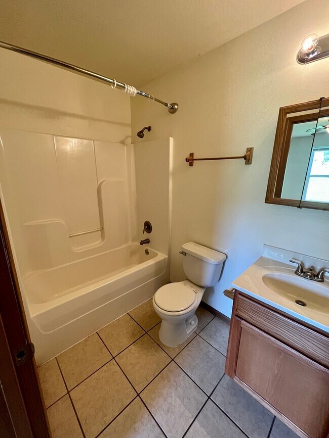 Building Photo - All Inclusive Duplex - 3 Bedroom; 2 Bathroom
