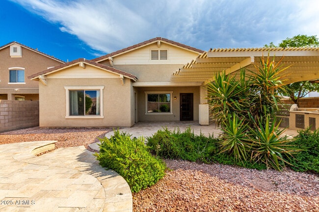Building Photo - 2806 E Trigger Way