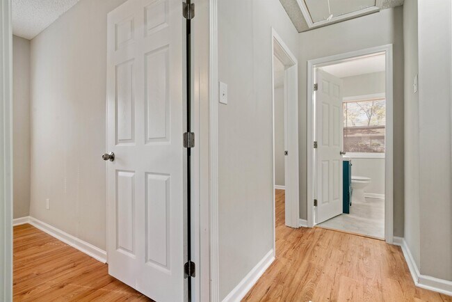 Building Photo - 1004 Tatum Rd