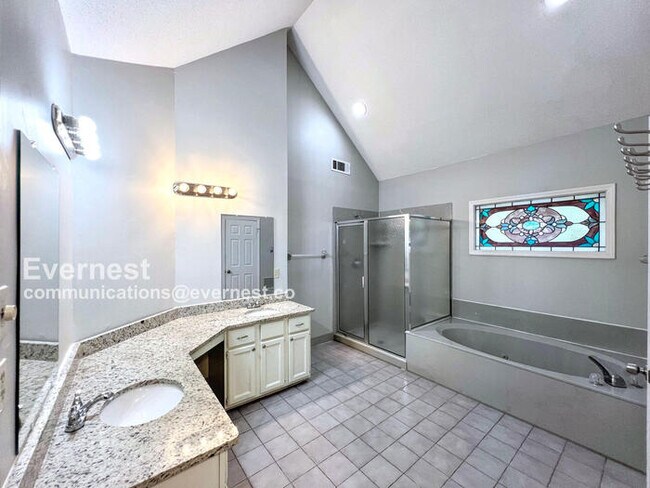 Building Photo - 6645 Kirby Trace Cove