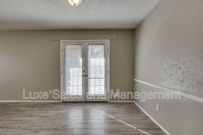 Building Photo - 6048 NW Expressway