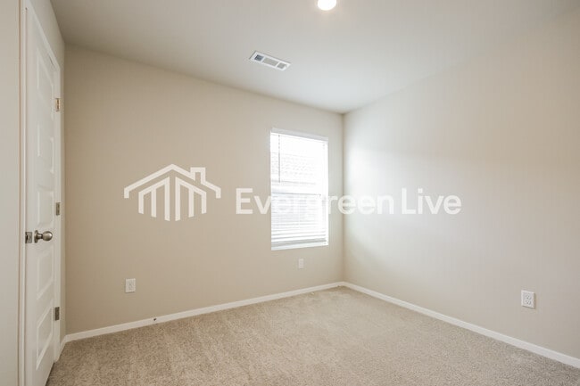 Building Photo - 2575 E Meramec St