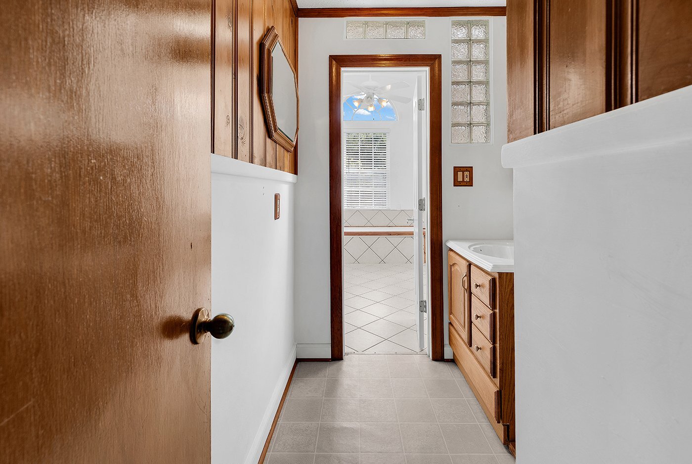 Building Photo - 39 Gates Way