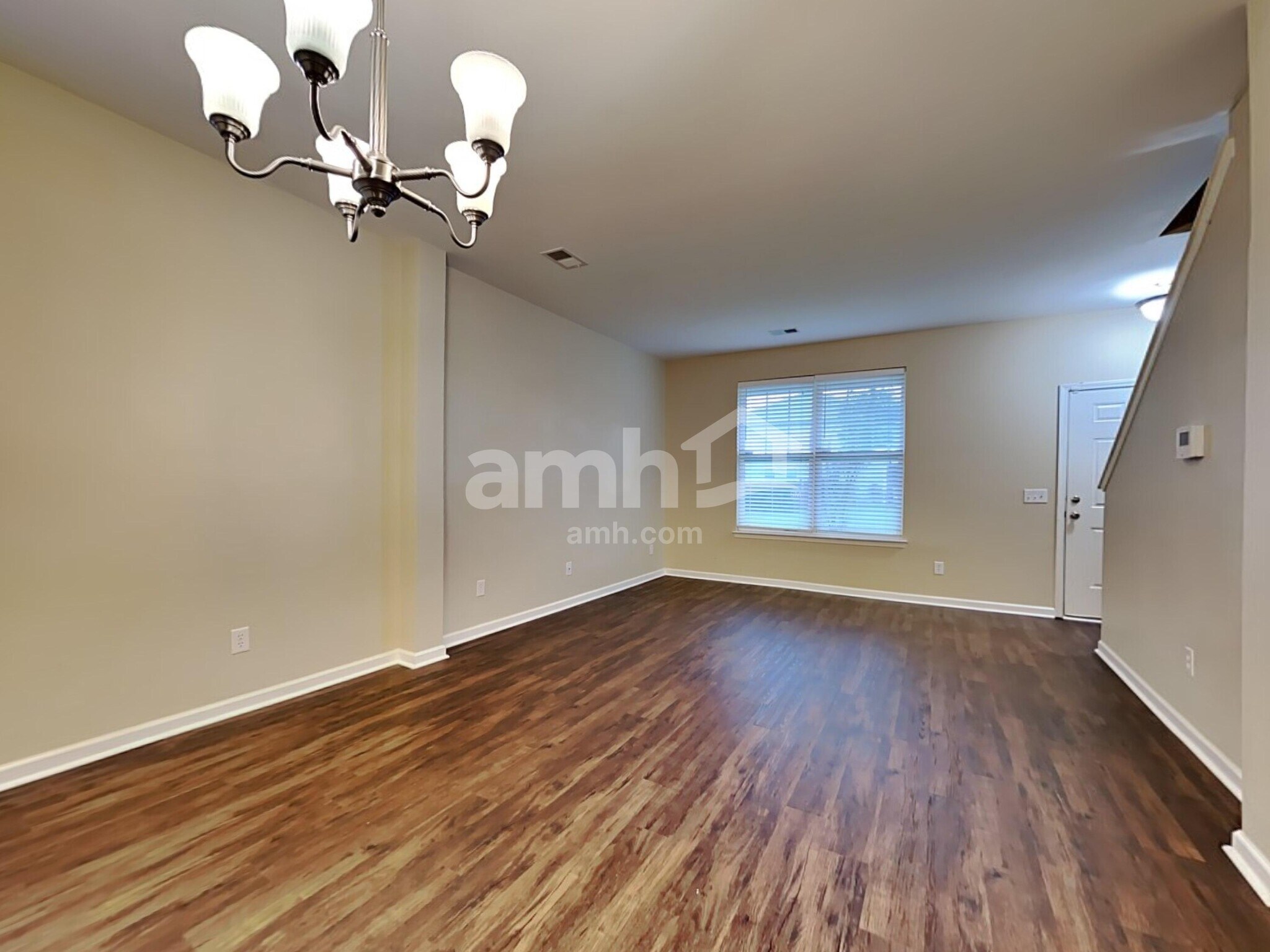 Building Photo - 195 Meadow Wood Rd