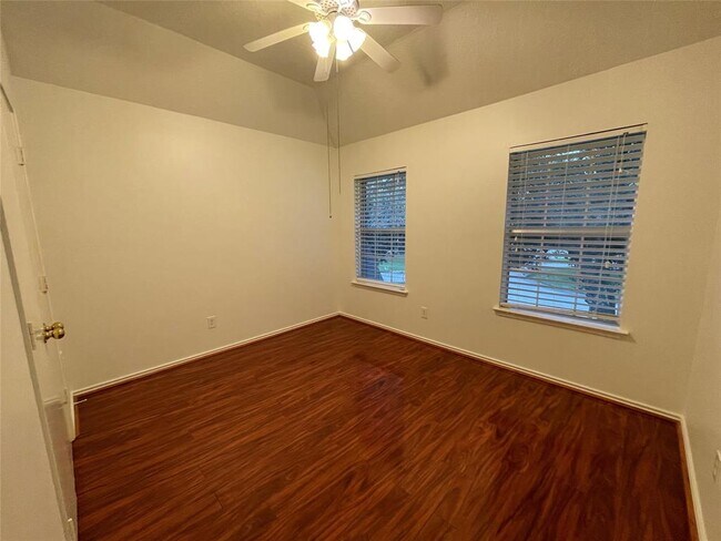 Building Photo - 1715 Wilderness Park Ct