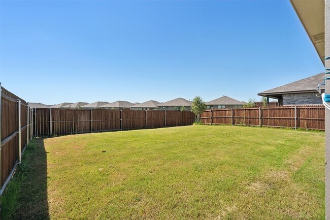 Building Photo - 1505 Wellford Rd