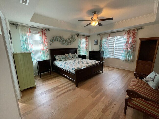 Building Photo - Unfurnished 3 Bedroom 3 Bathroom House with Home Office In Calabash