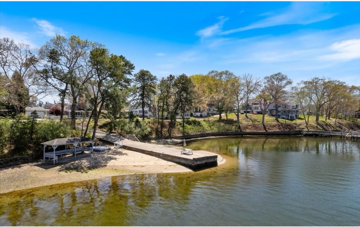 Two beaches and small boat/launch - 17 S Pine St