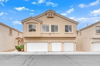 Building Photo - Charming 2 bedroom 2 bathroom townhome