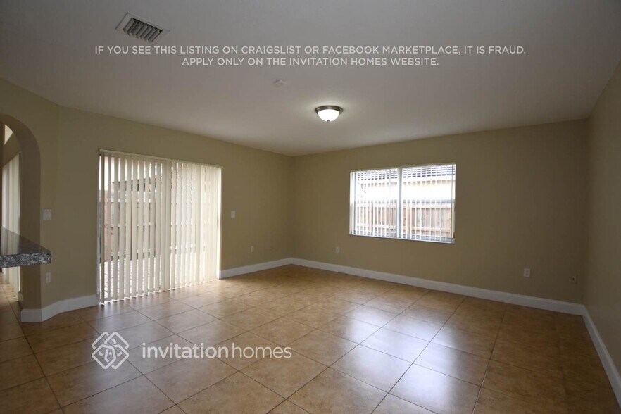 Building Photo - 14671 SW 156th Ave