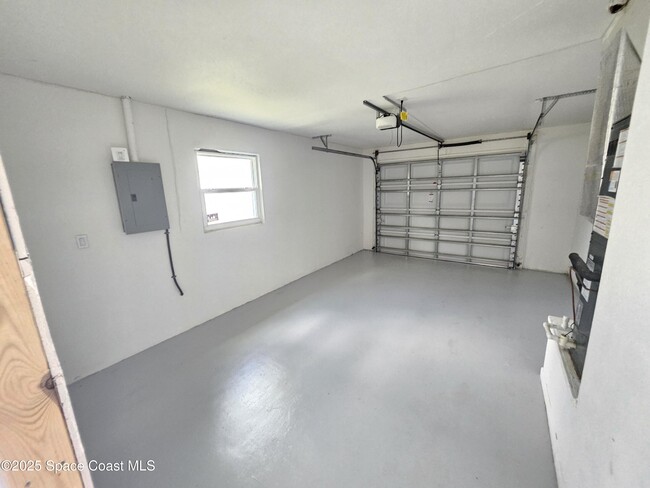 Building Photo - 590 Charlotta Ave SE