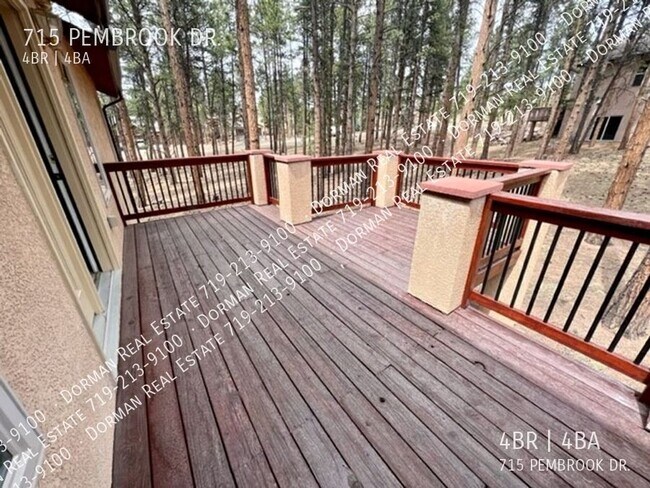 Building Photo - 715 Pembrook Dr