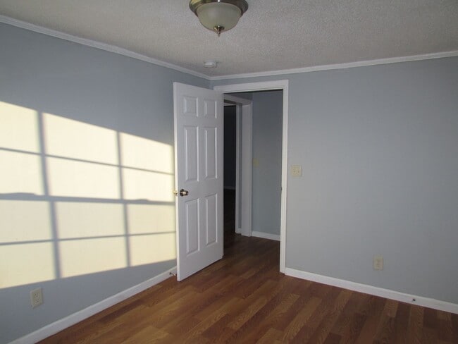 Building Photo - 4363 Ellis Way NW