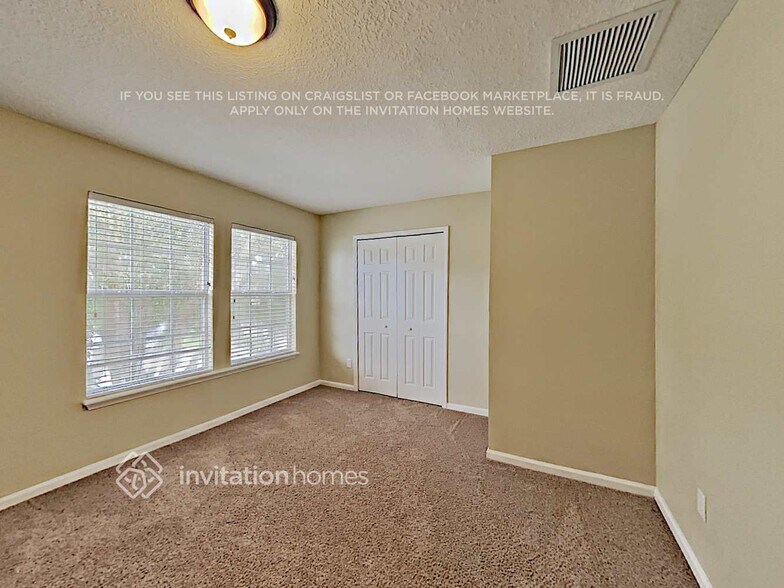 Building Photo - 12587 Woodfield Cir W