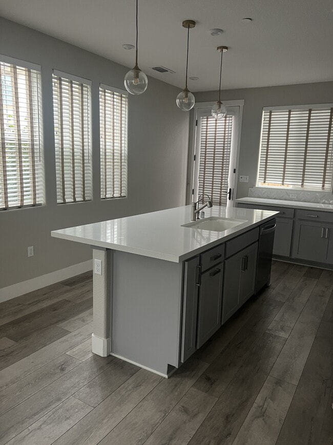 Building Photo - 232 Tuso Ranch Rd