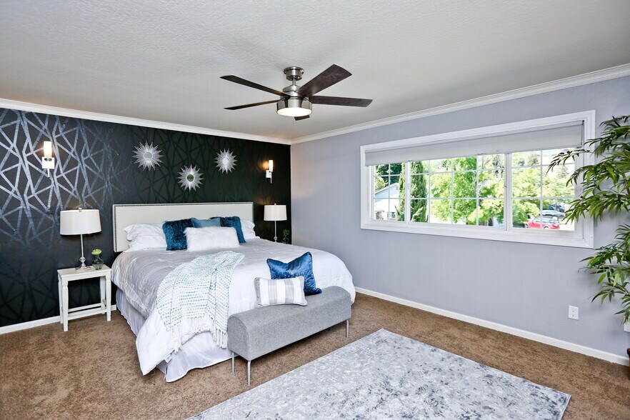 Building Photo - 3088 Sombrero Cir