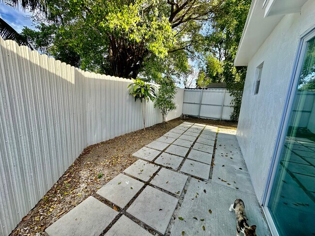 Building Photo - 19334 NW 47th Ct
