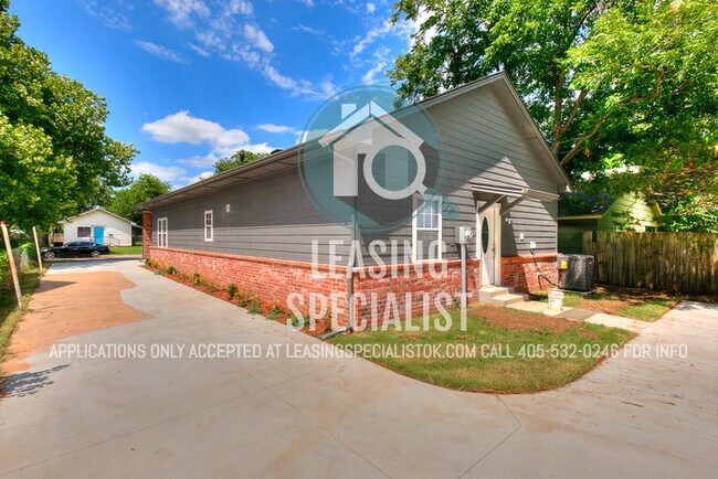 Building Photo - AMAZING NORMAN HOME AVAILABLE TO PRE-LEASE...